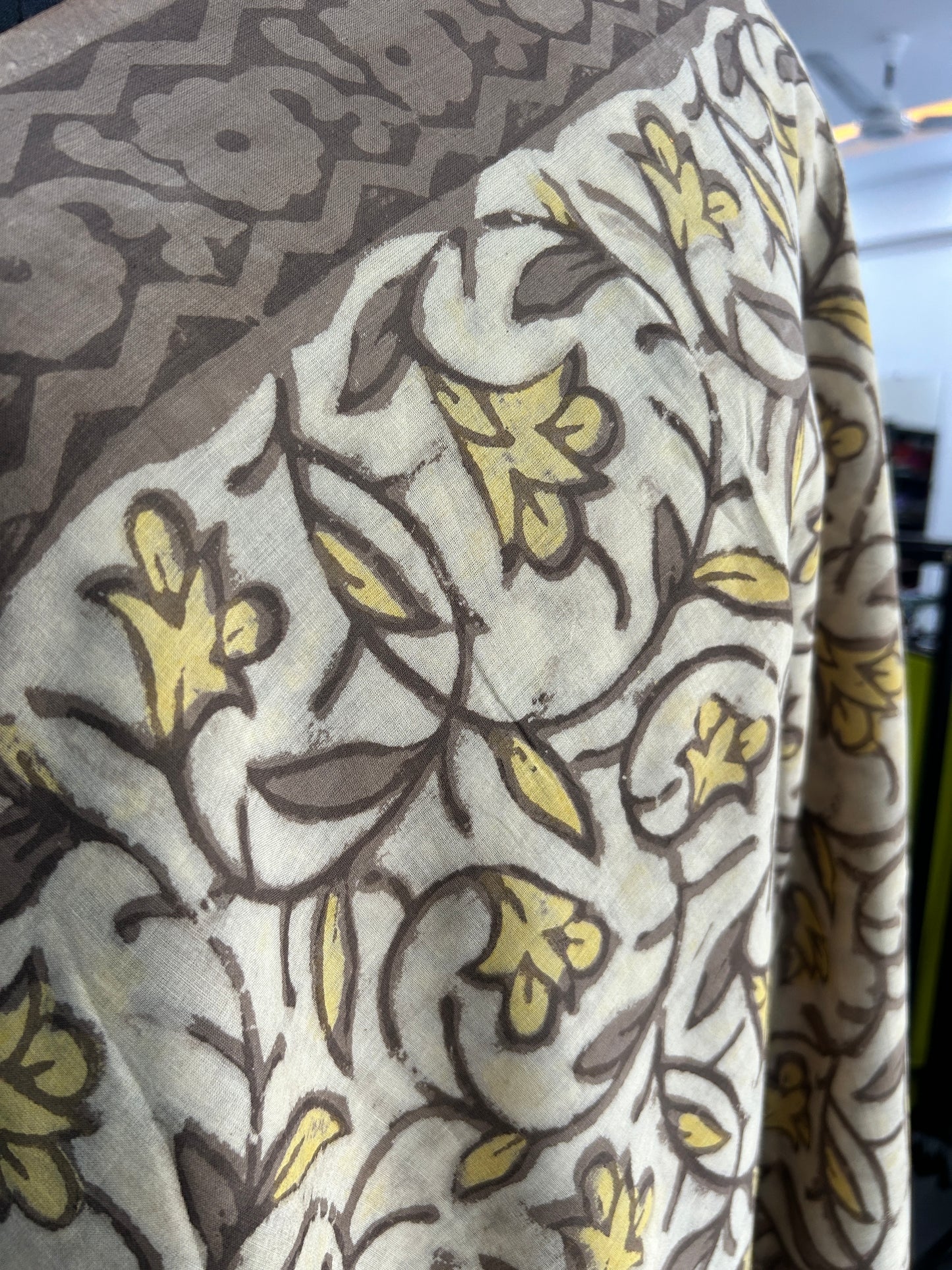 BIEGE AJRAKH MUL SAREE