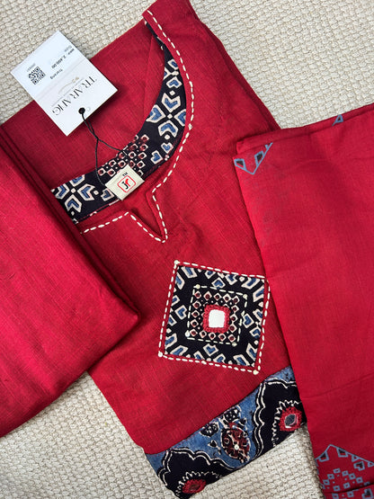 RED GAMTHI COTTON SUIT