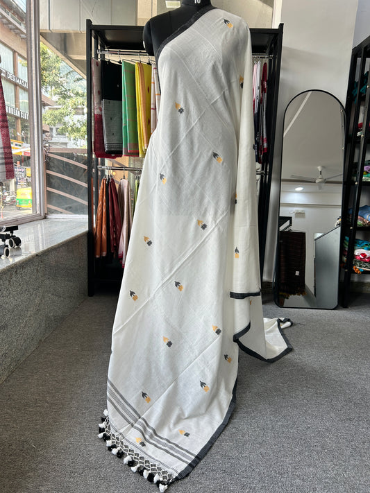 WHITE FLORAL JAMDANI
