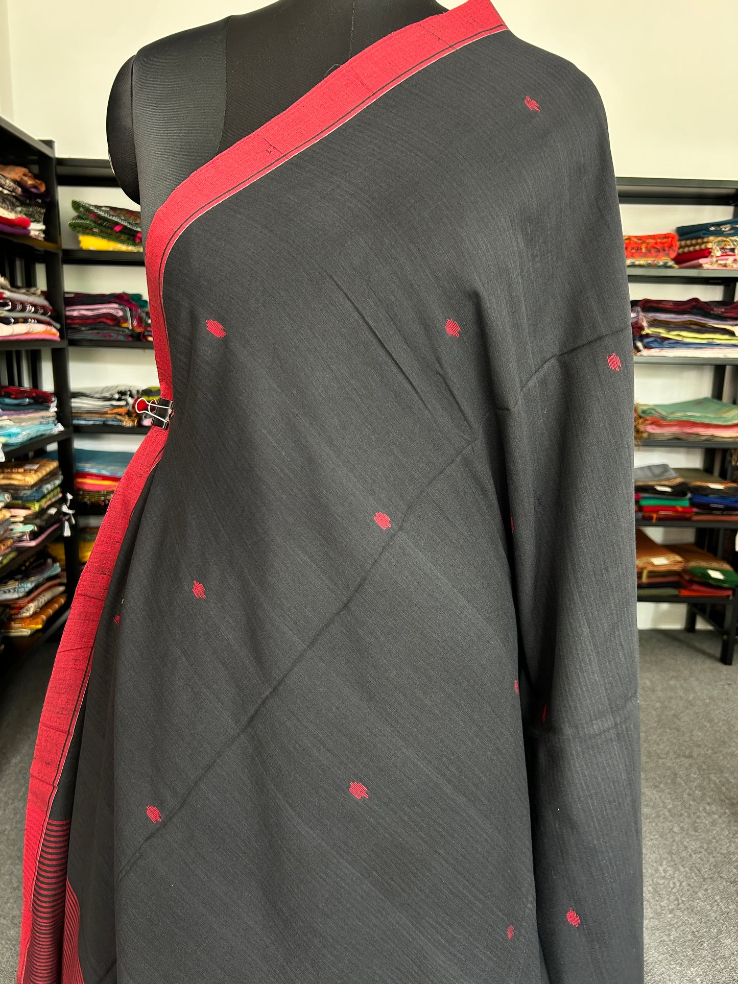 BLACK BHUJODI JAMDANI