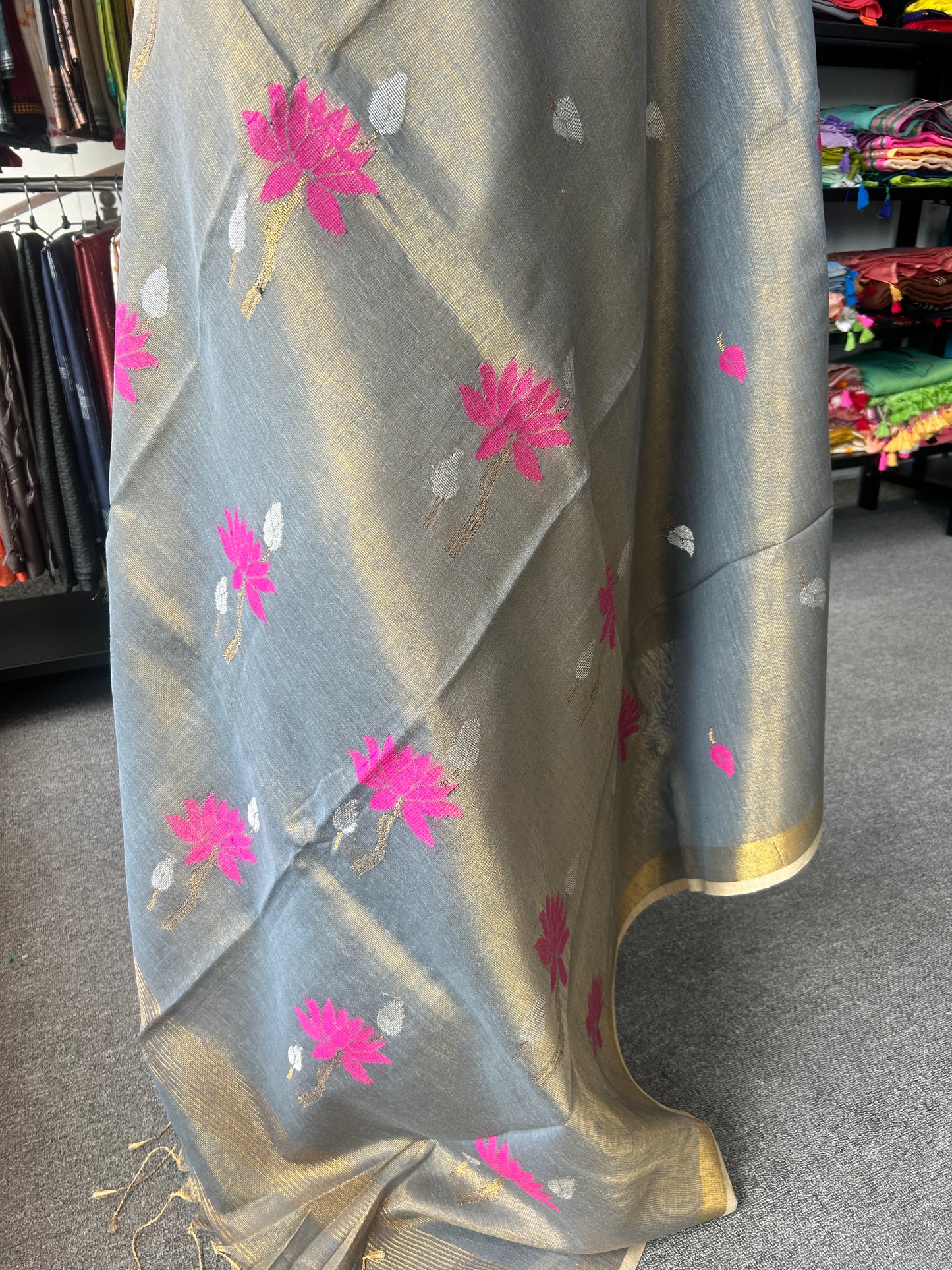 GREY TISSUE JAMDANI