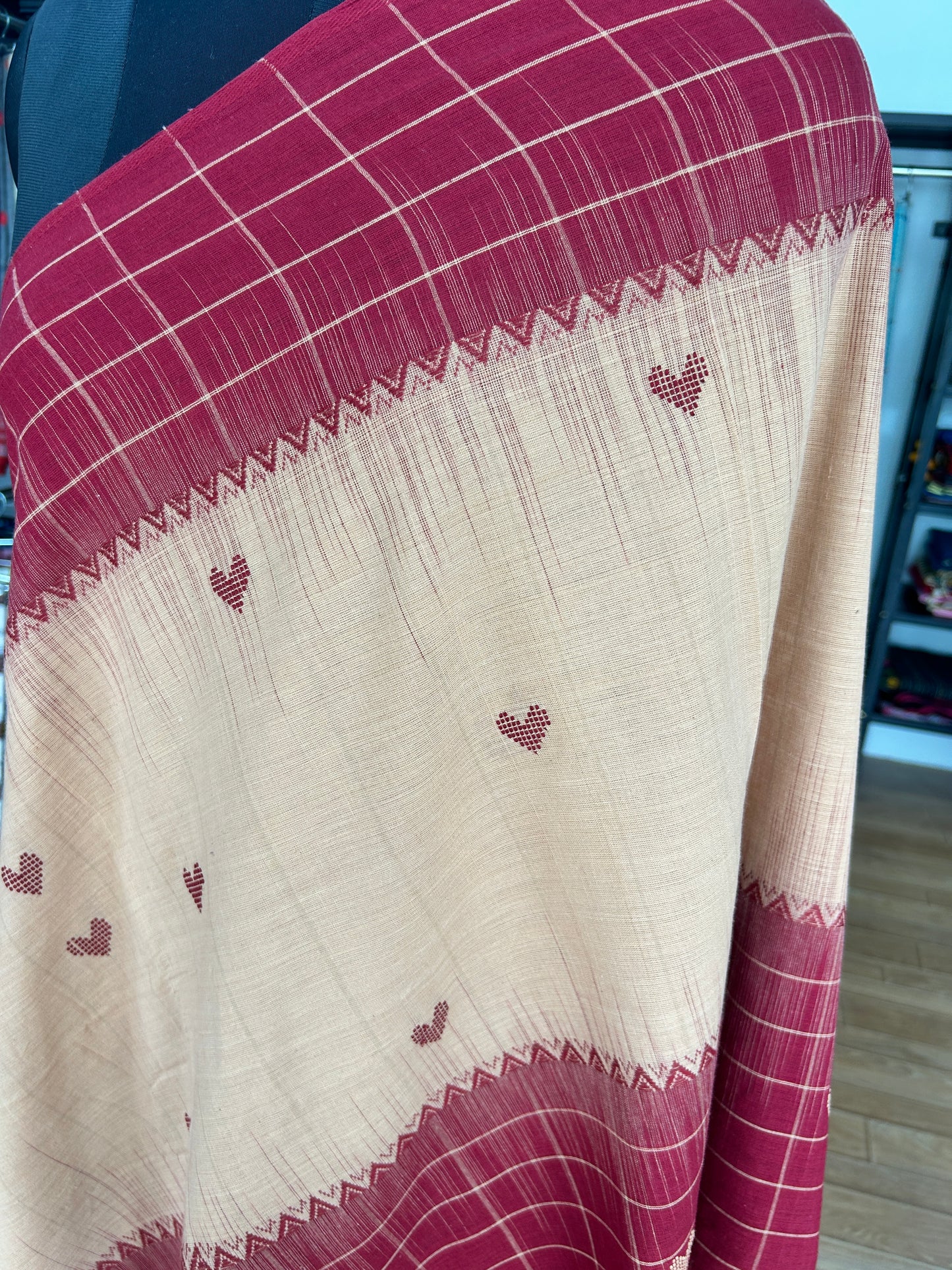 RED DHANIAKHALI SAREE
