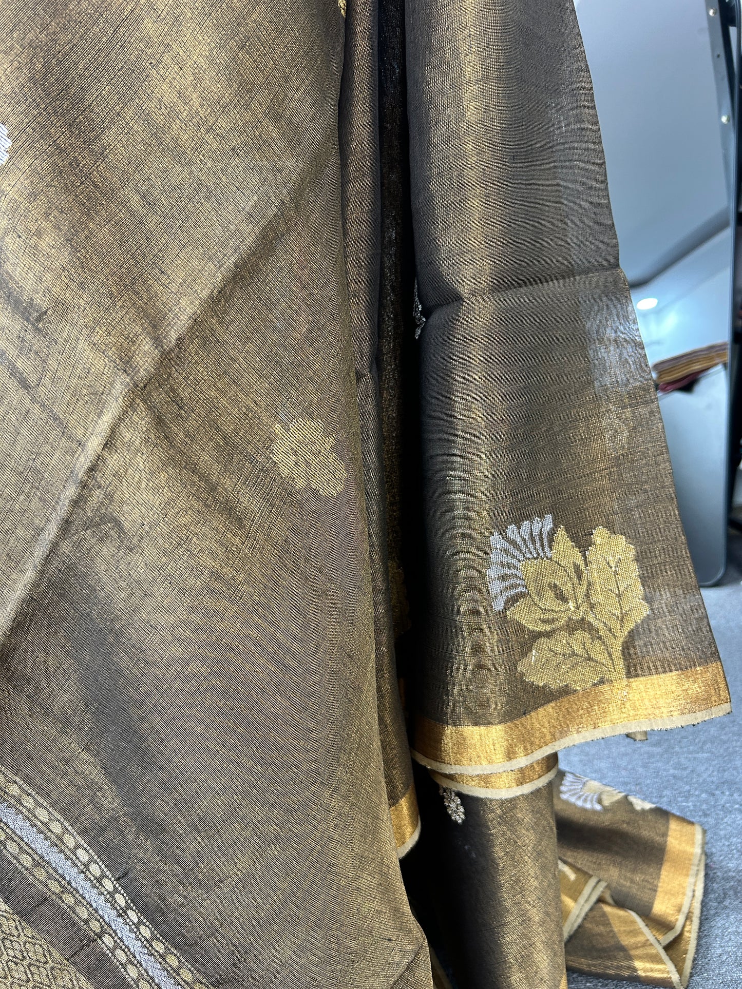 GREY TISSUE JAMDANI