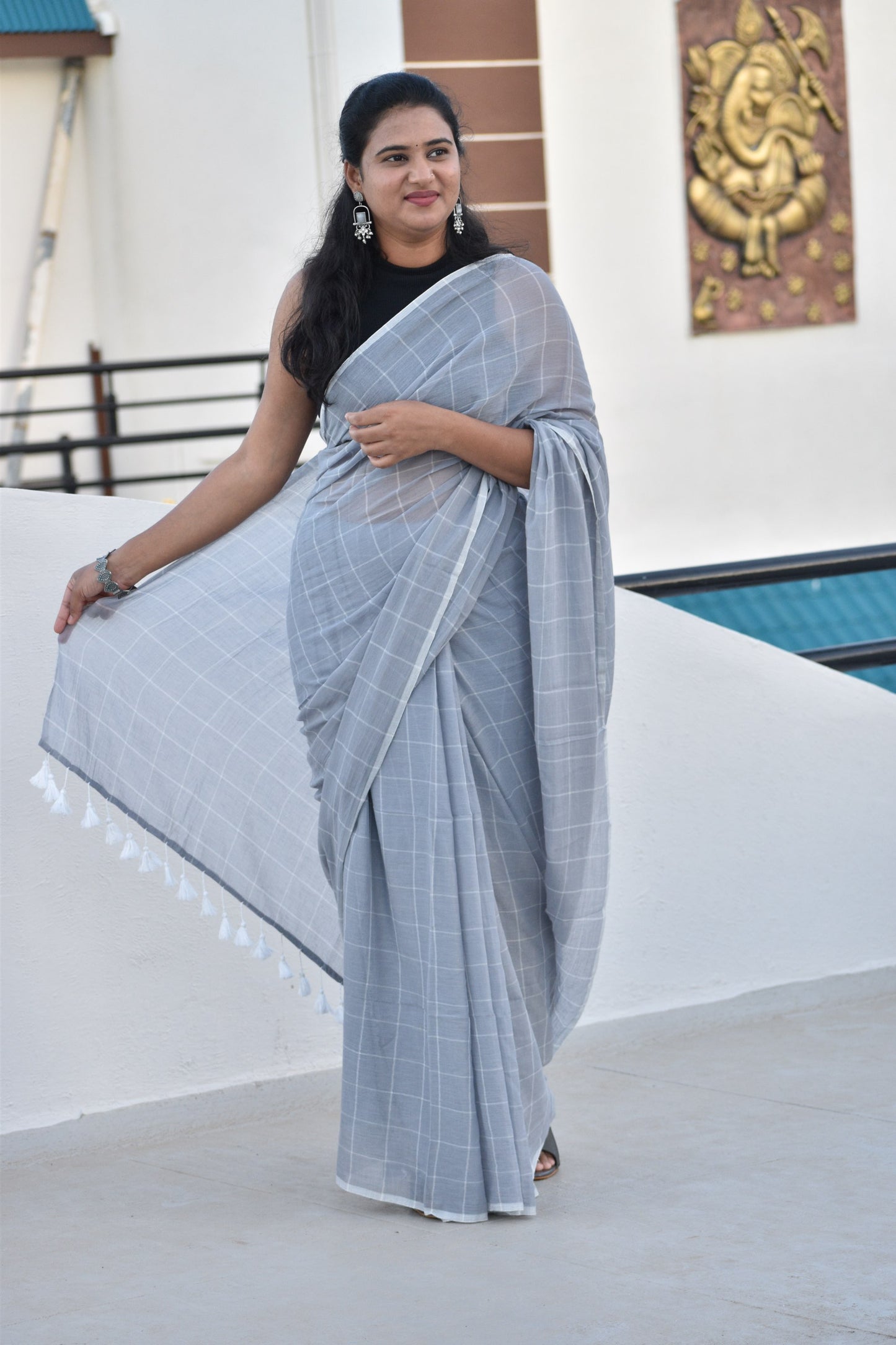 GREY MUL SAREE