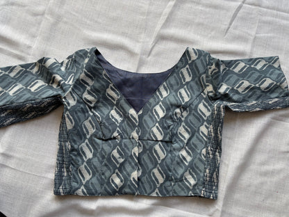 GREY STRECHABLE BLOUSE