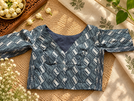 GREY STRECHABLE BLOUSE