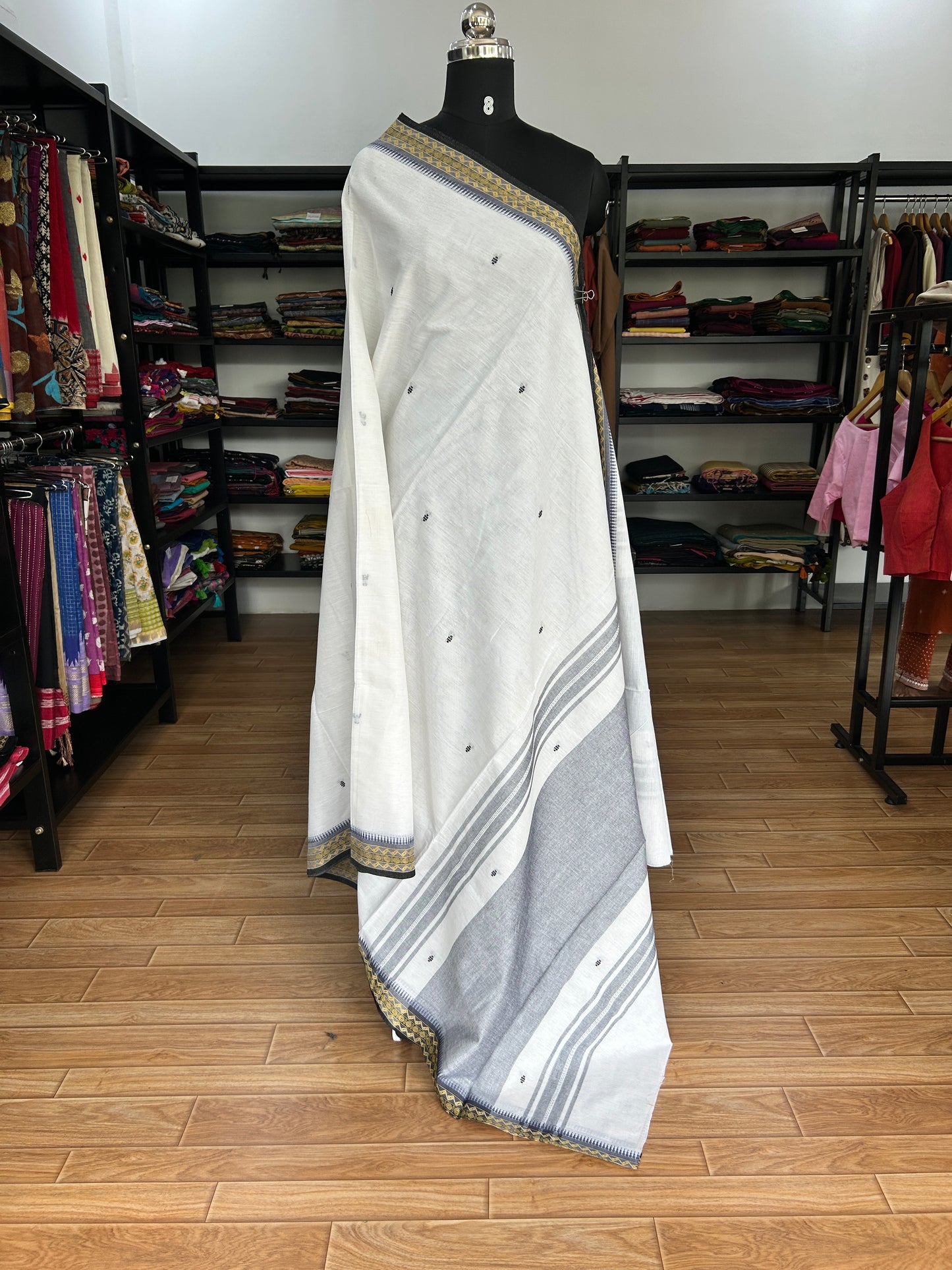 WHITE DHANIAKHALI SAREE
