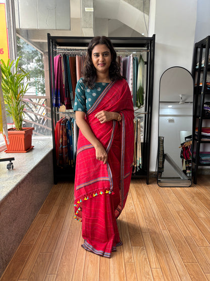 RED KATHA CHECKS  MUL SAREE
