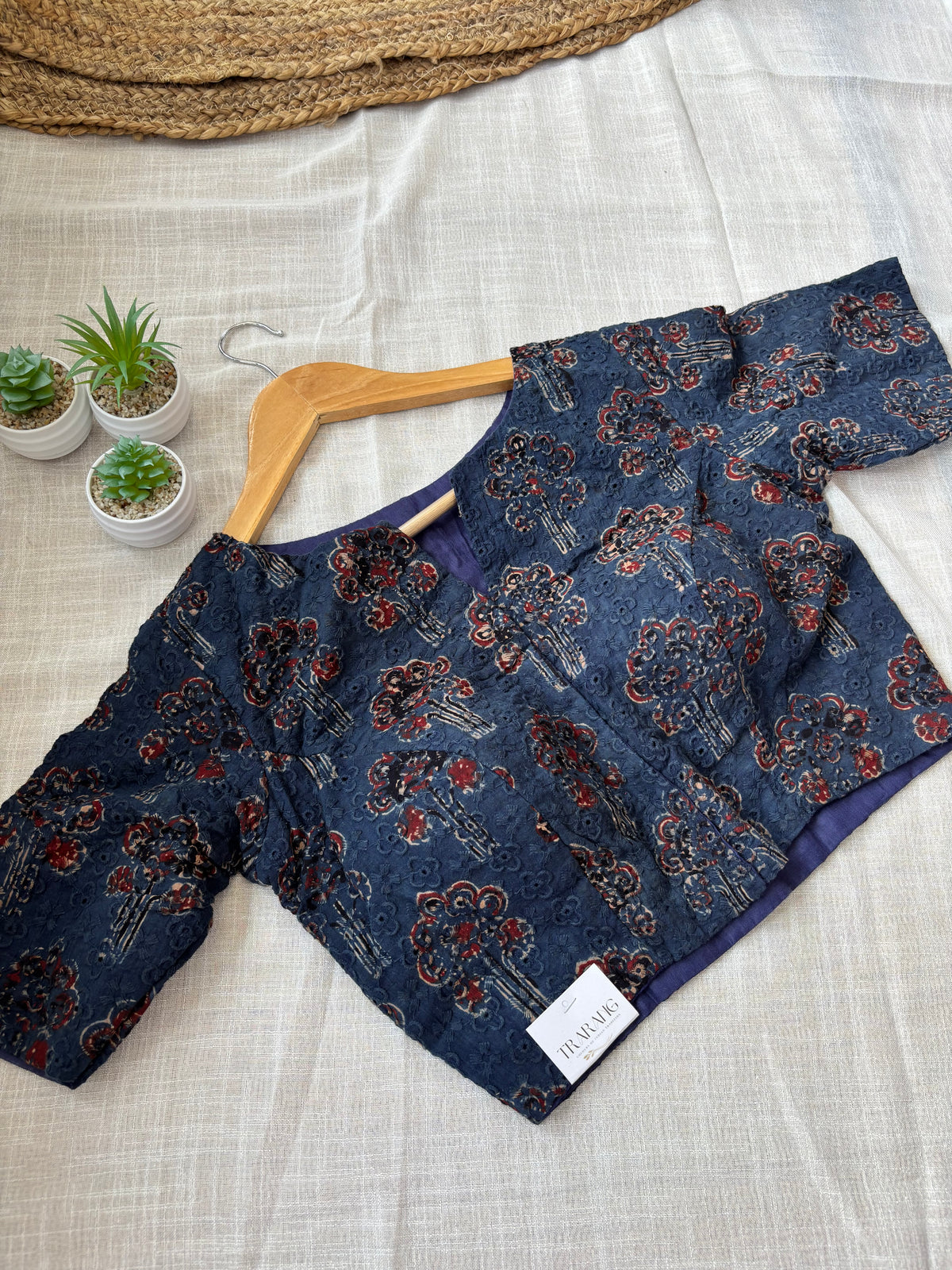 NAVY BLUE HAKOBA BLOUSE