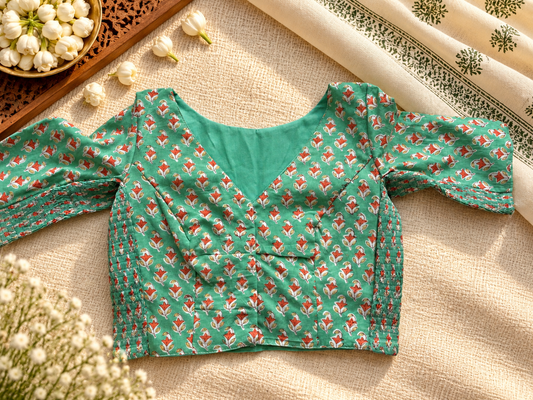 GREEN STRECHABLE BLOUSE