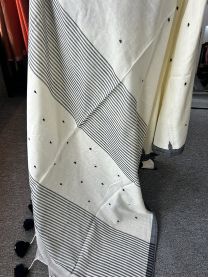 WHITE MUL JAMDANI SAREE