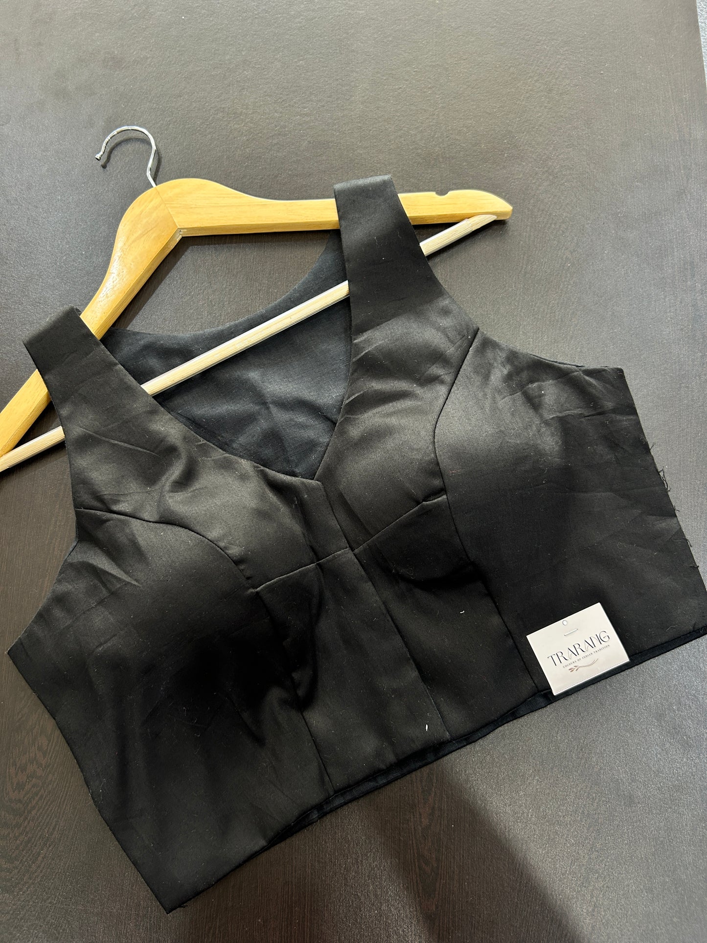 BLACK BLOUSE