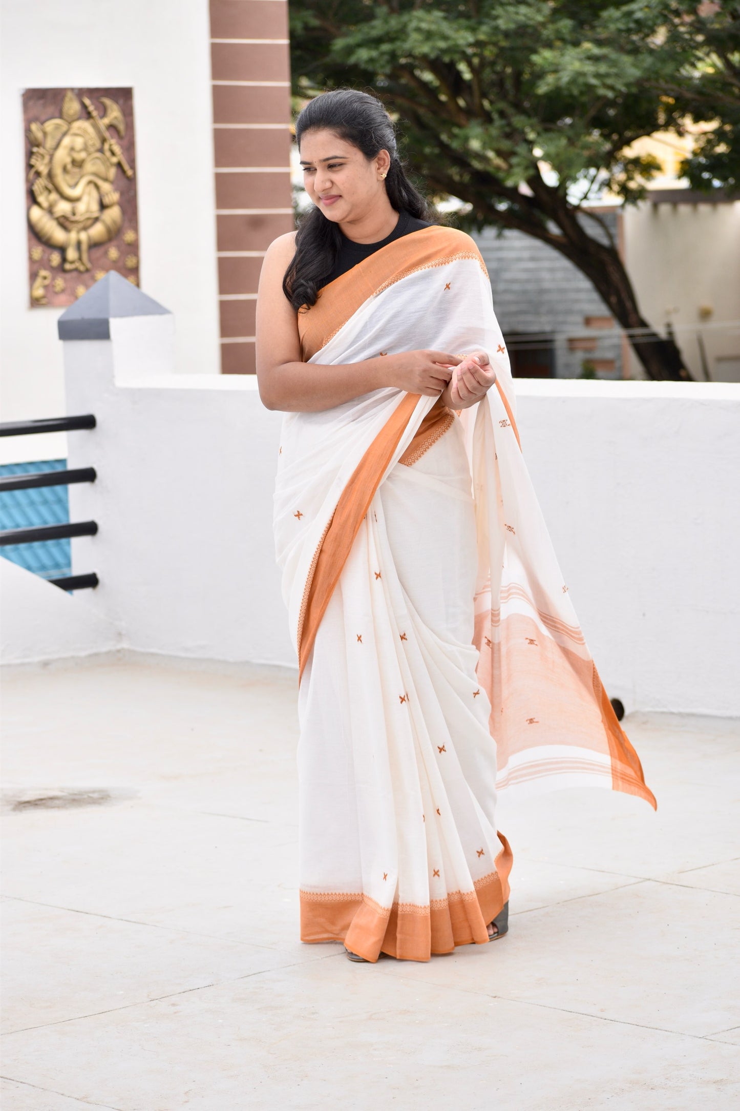 BIEGE DHANIAKHALI SAREE