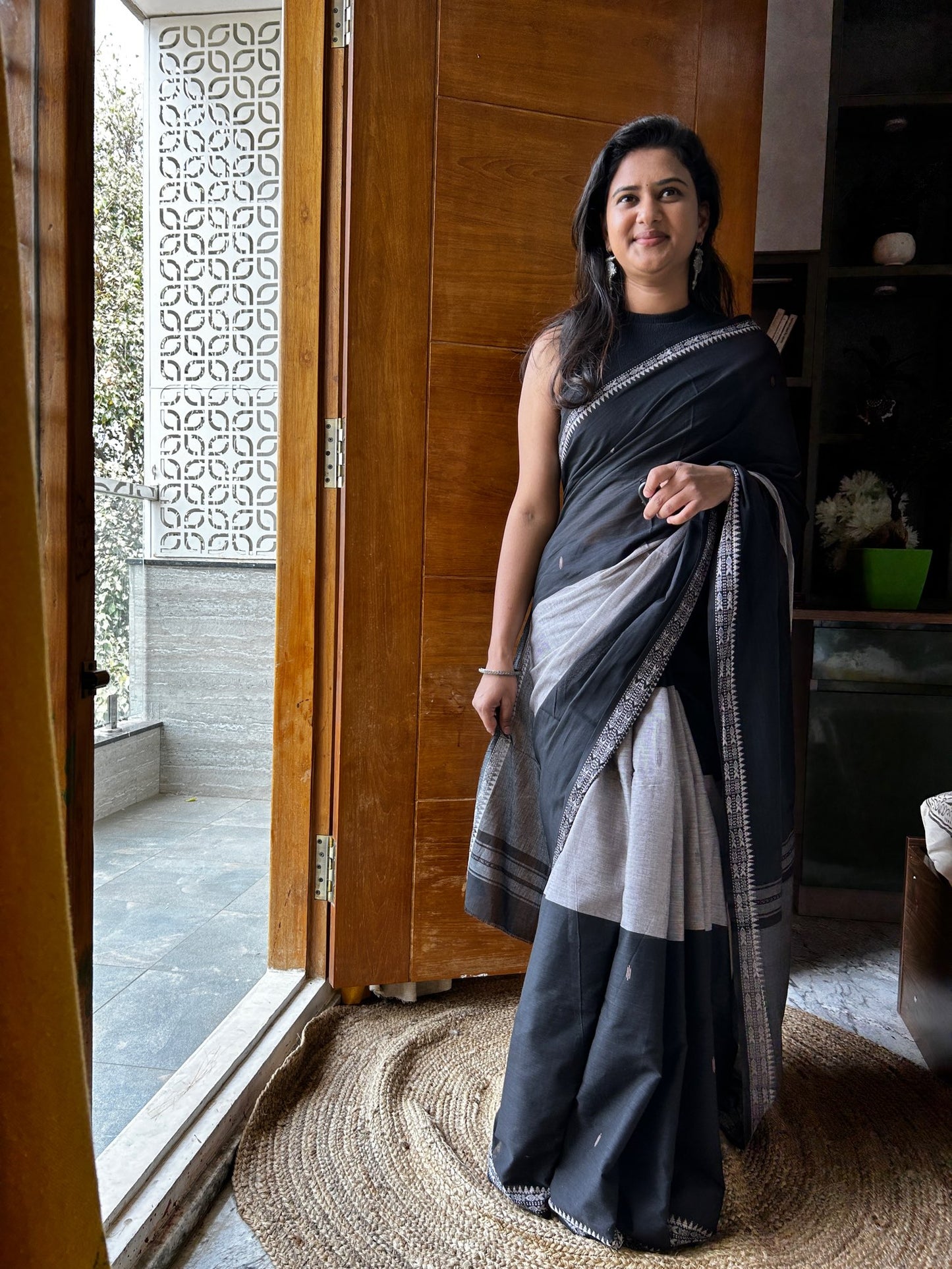 BLACK DHANIAKHALI SAREE