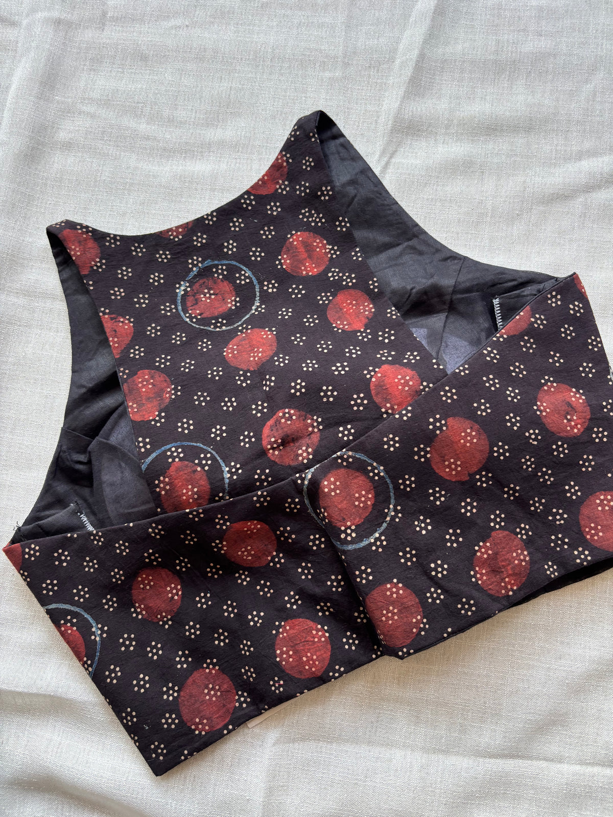 BLACK COTTON BLOUSE