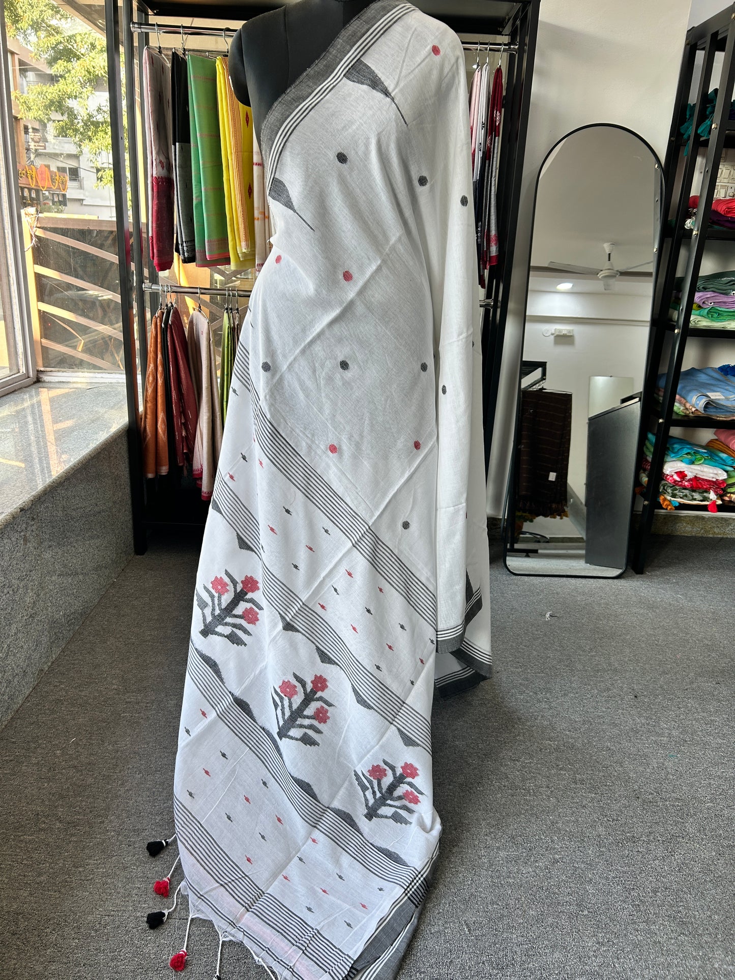 WHITE JAMDANI SAREE