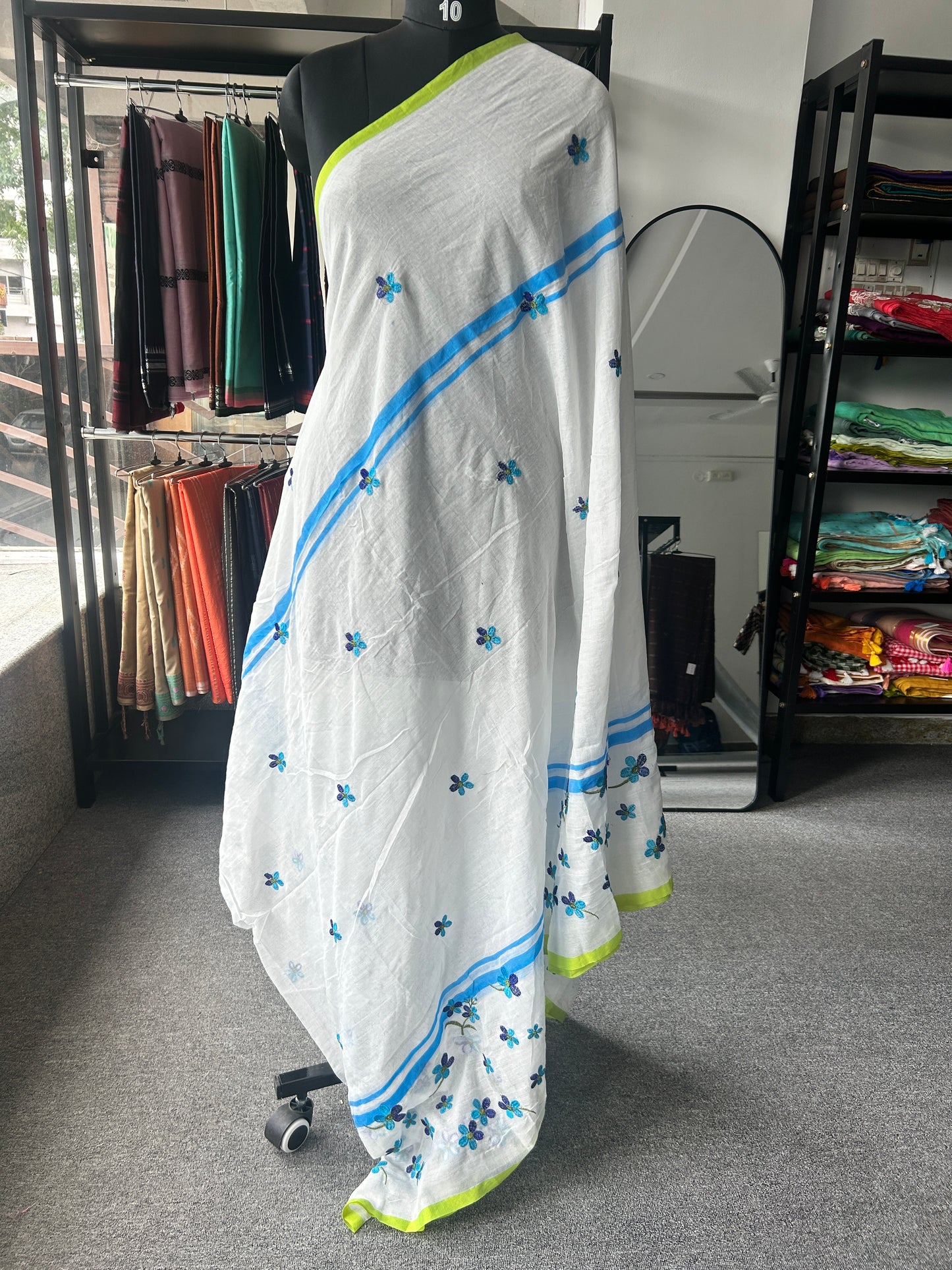 WHITE MUL SAREE