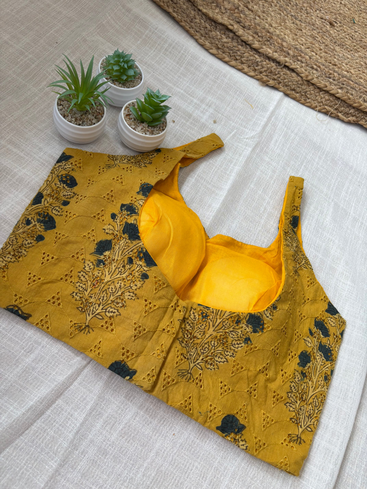 YELLOW HAKOBA BLOUSE