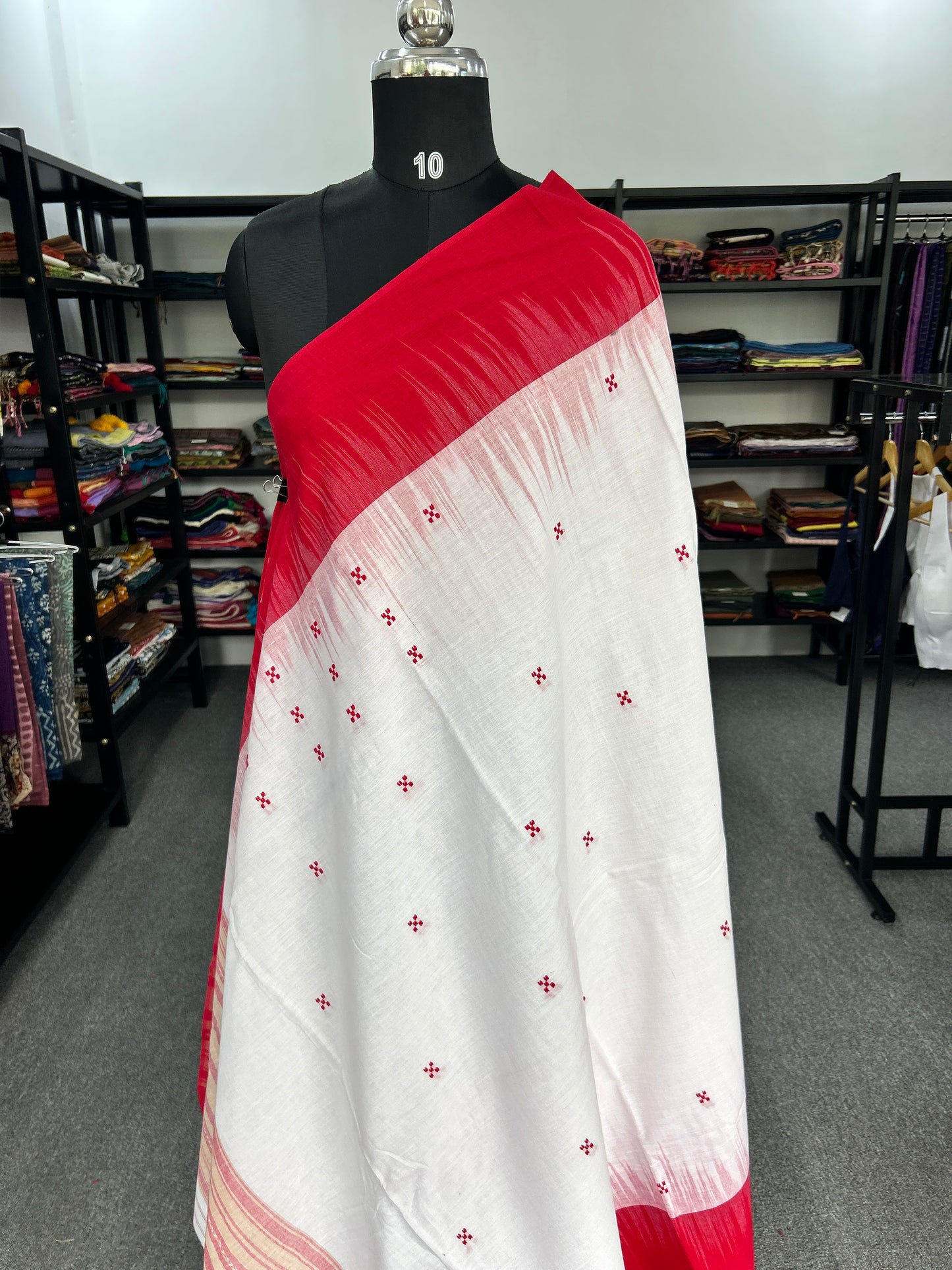 WHITE DHANIAKHALI SAREE