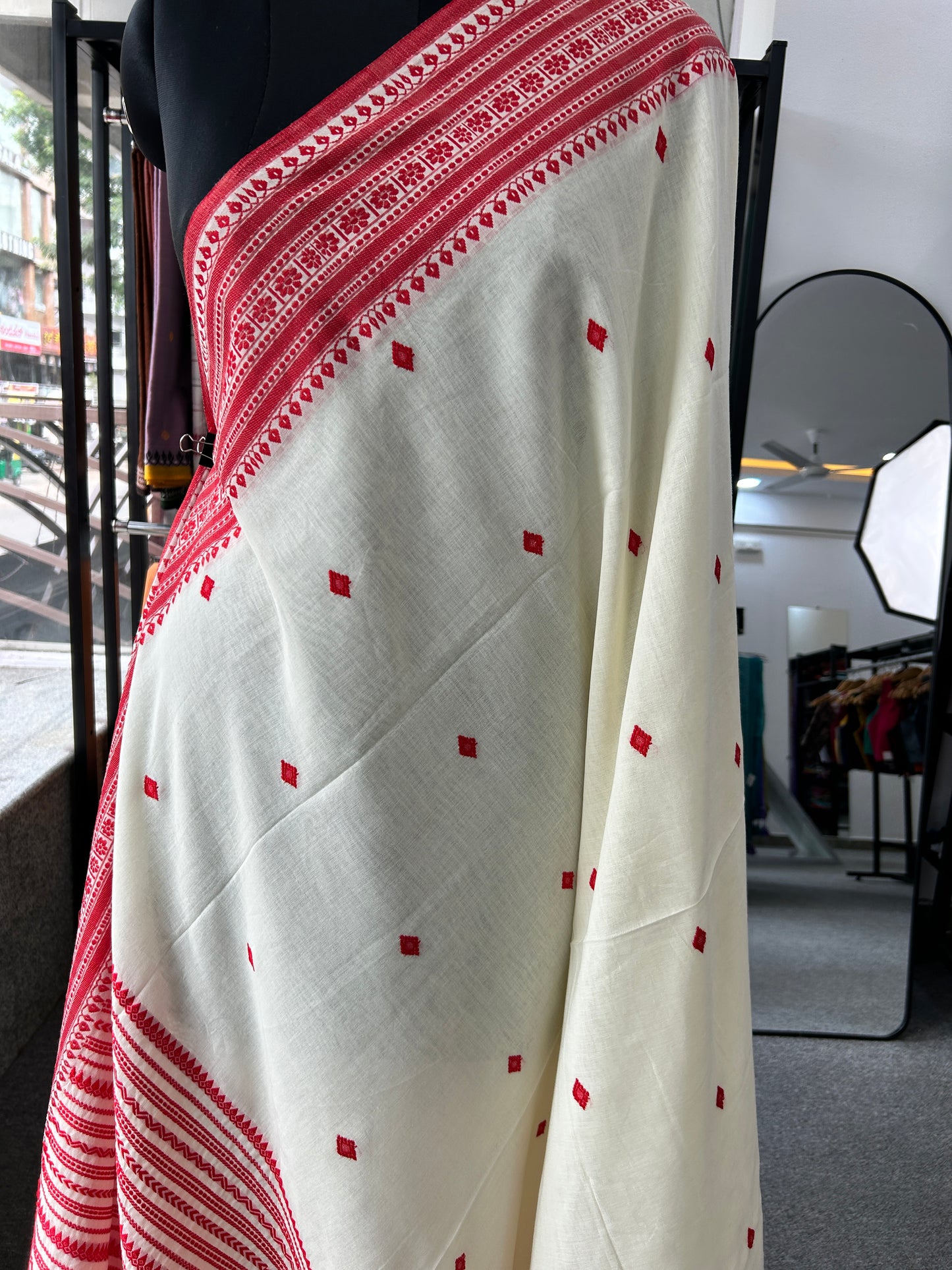WHITE MERCERISED SAREE
