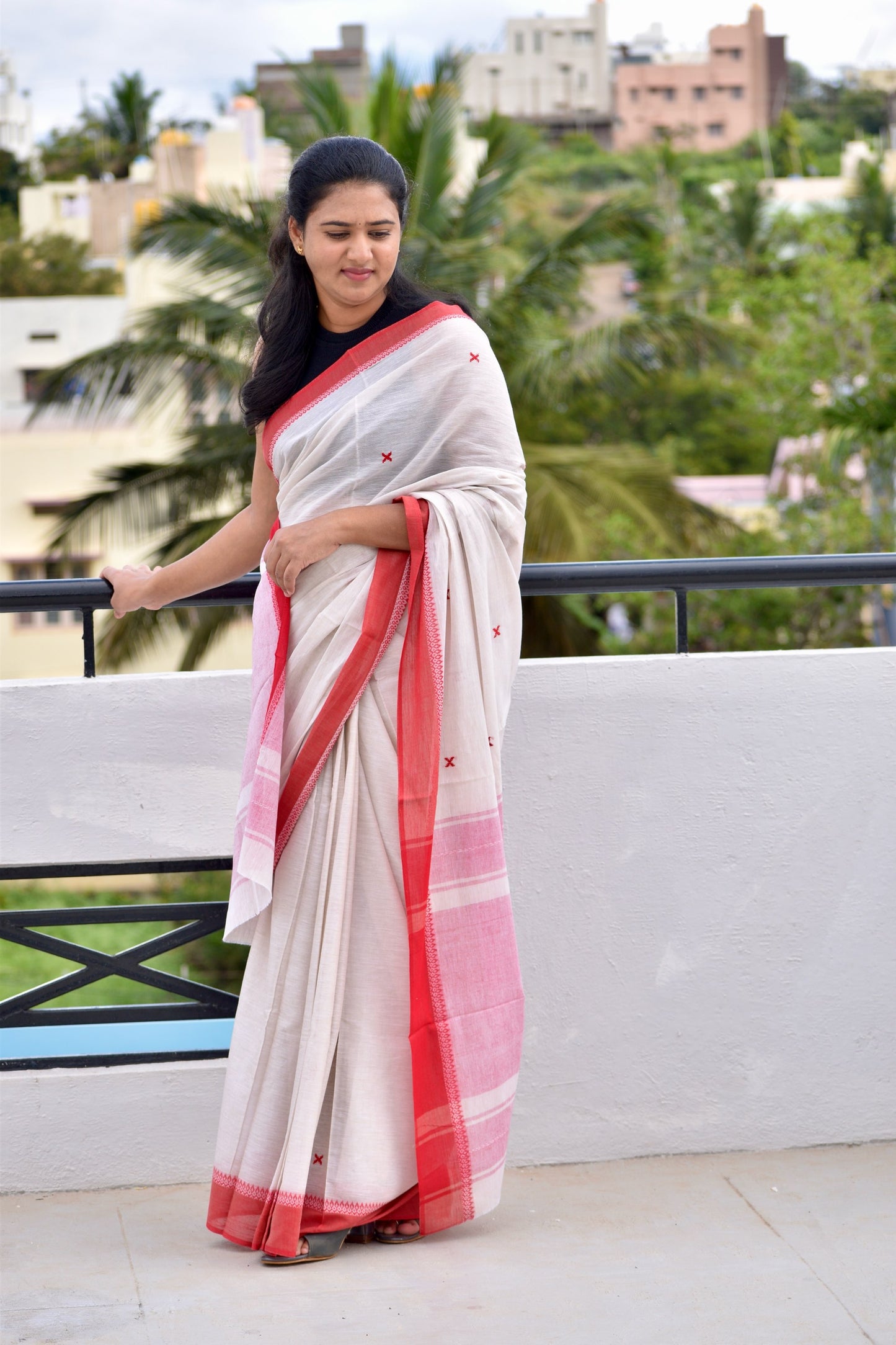 BIEGE DHANIAKHALI SAREE