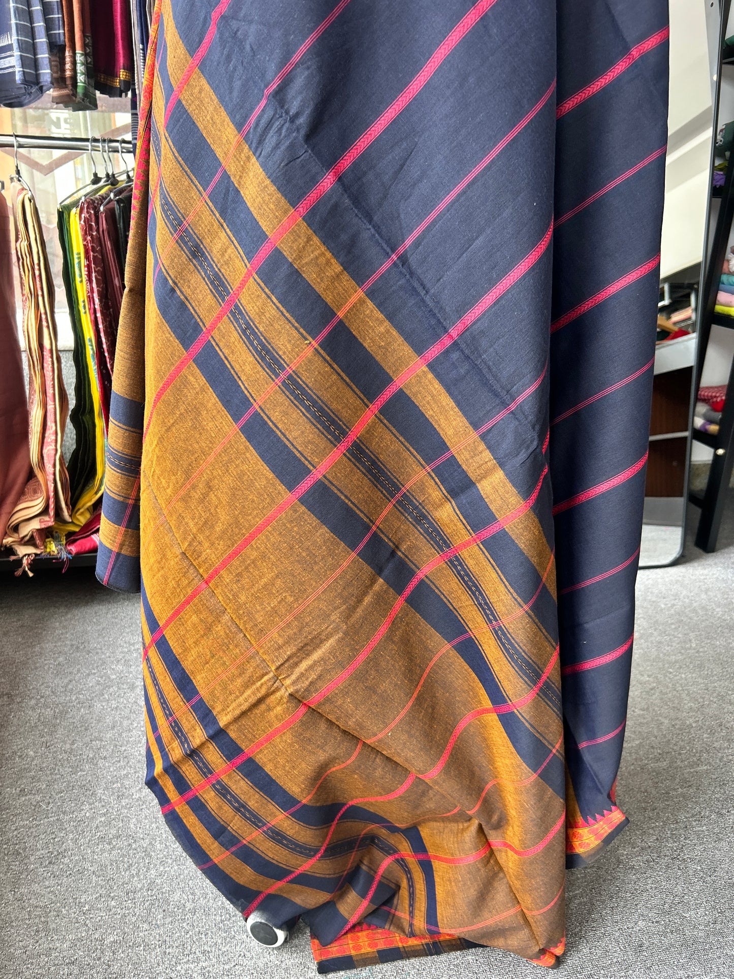 BLACK DHANIAKHALI SAREE