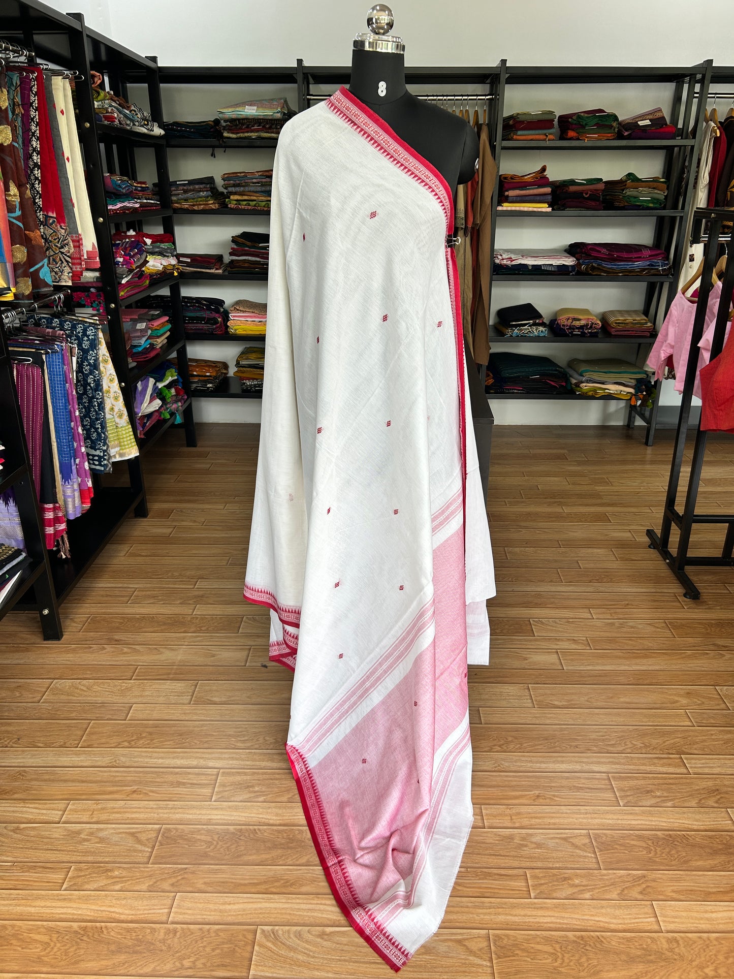 WHITE DHANIAKHALI SAREE