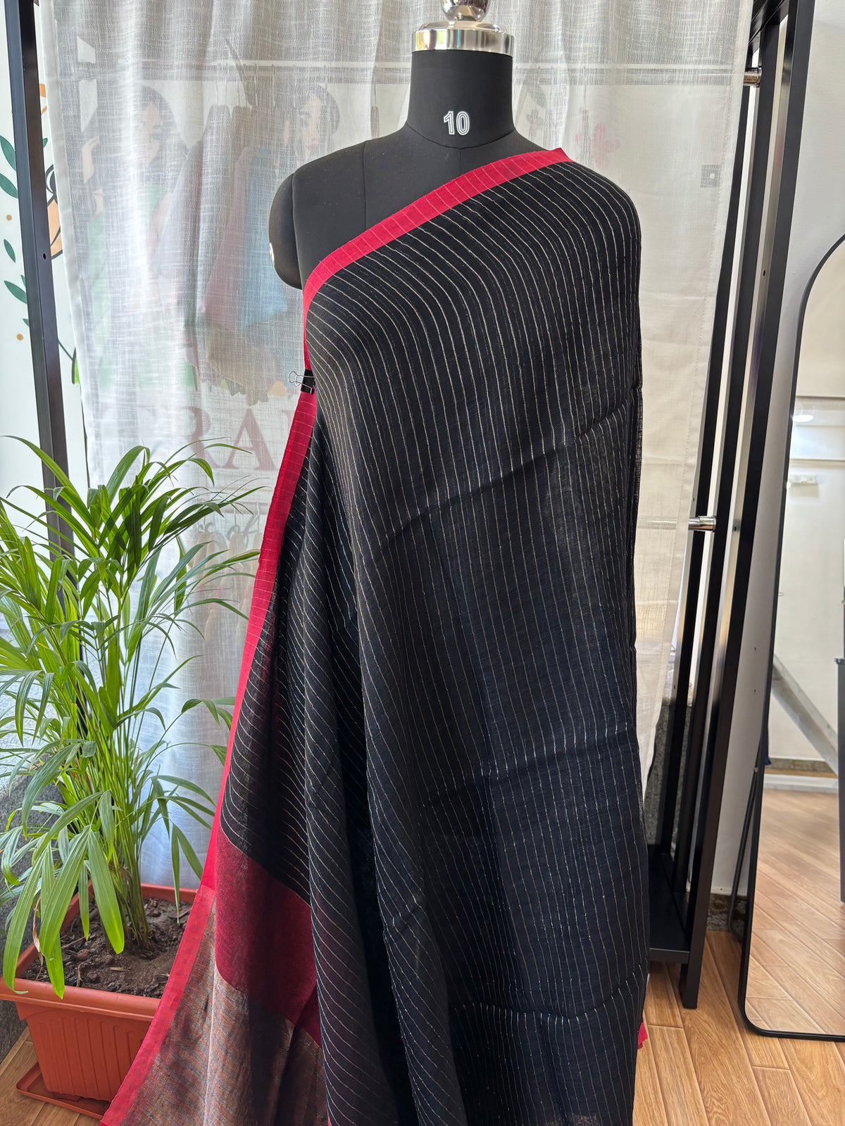 BLACK PURE LINEN SAREE