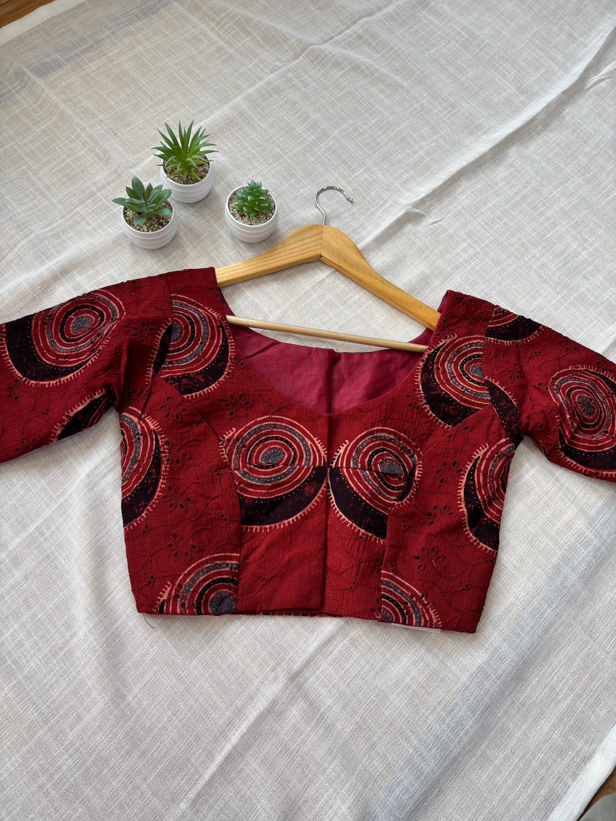 MAROON HAKOBA BLOUSE