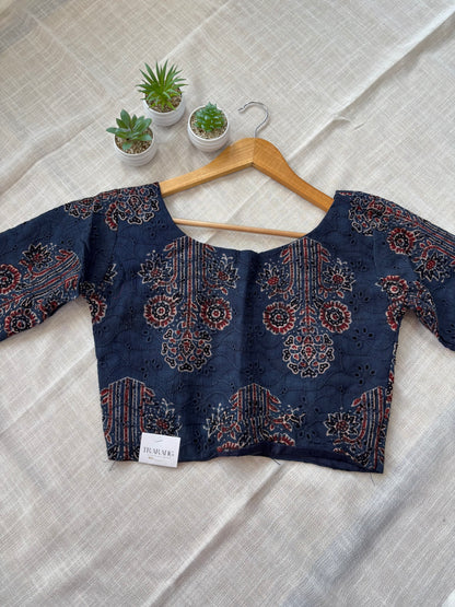 BULE HAKOBA BLOUSE