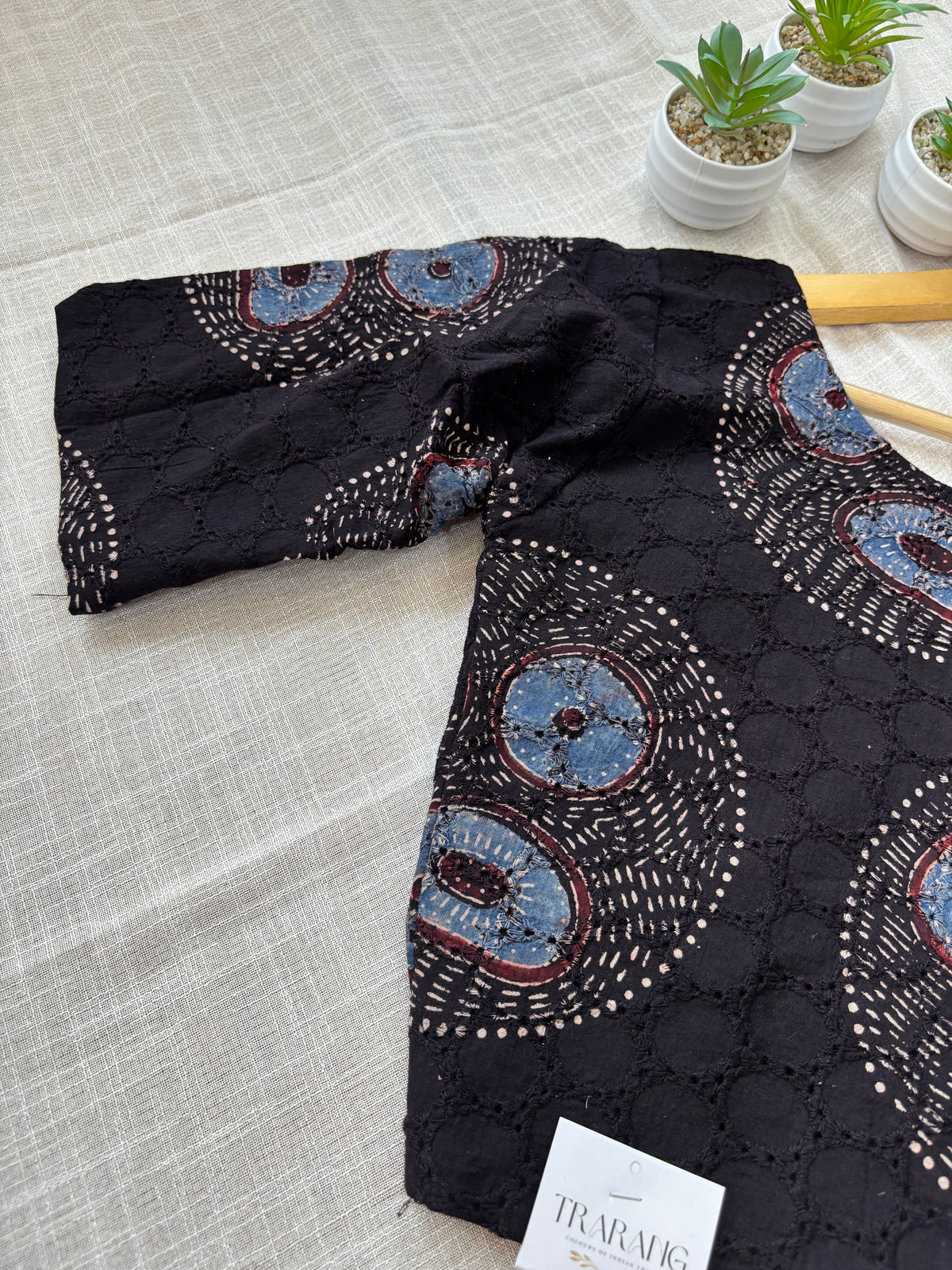 BLACK HAKOBA BLOUSE