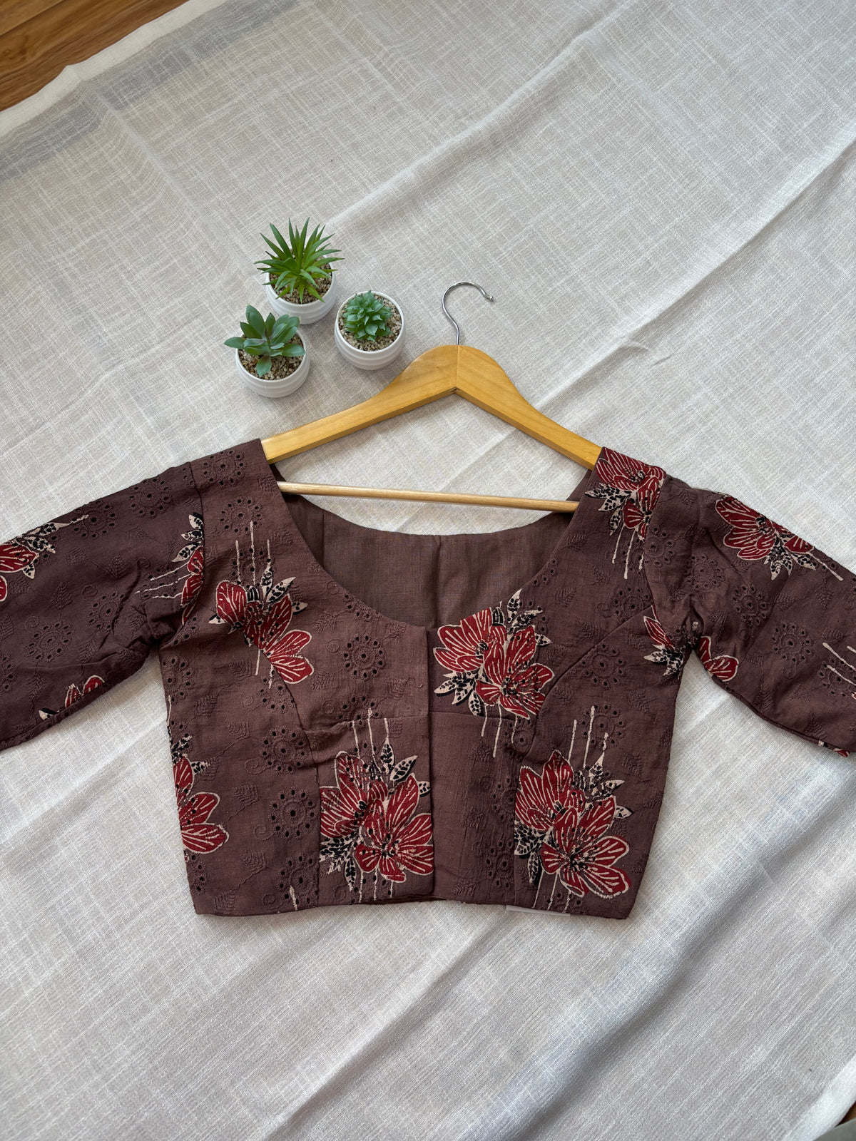 BROWN HAKOBA BLOUSE