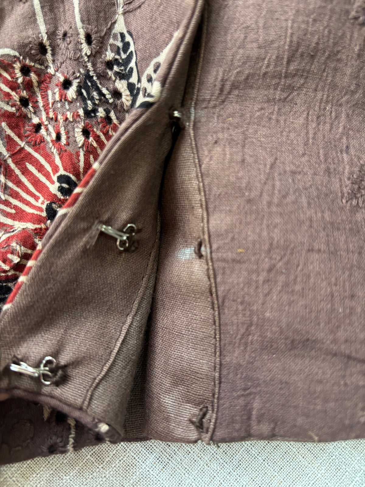 BROWN HAKOBA BLOUSE